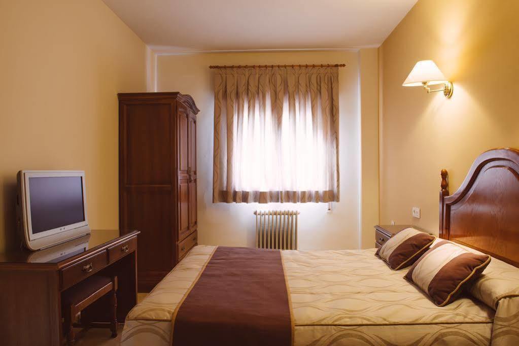 Hotel Arevalo קואנקה מראה חיצוני תמונה